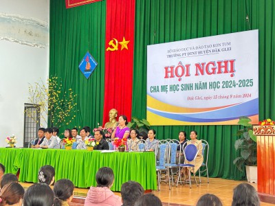 HỘI NGHỊ CHA MẸ HỌC SINH ĐẦU NĂM HỌC 2024-2025